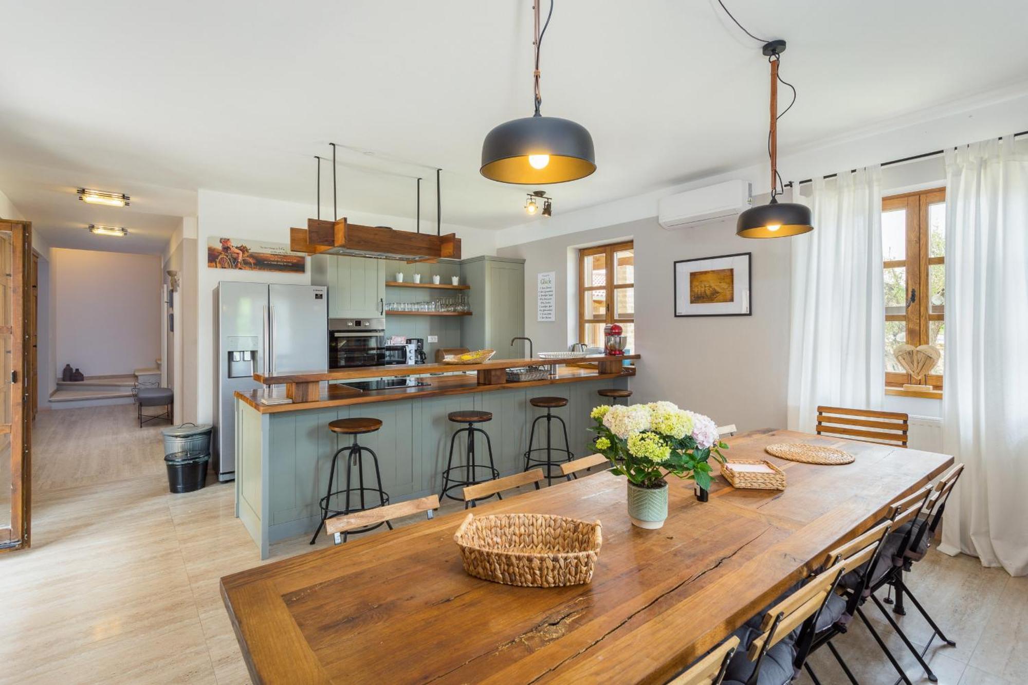 Villa Cirka In Central Istria For 14 Persons With Pool Heating & Pool Table Svetvinčenat المظهر الخارجي الصورة